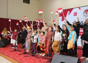 Indonesian Embassy Marks 80th Independence Day with Cultural Festivities and Historic Climb