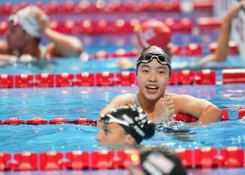12-year-old Chinese swimming sensation draws global praise and a note of caution