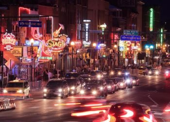 Deadly bar trend endangers college town, tourist hot spot: how to stay safe