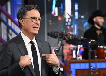 CBS anchor claims Stephen Colbert is ‘equal opportunist’ when it comes to jokes