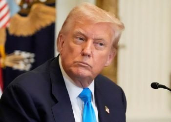 Trump fires labor official over weak jobs number, orders criminal probes of past opponents