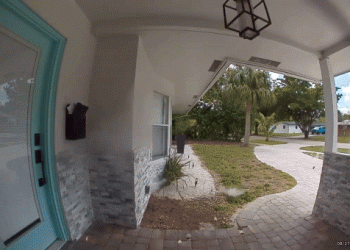 Doorbell camera captures gunmen opening fire on Florida home in broad daylight shooting