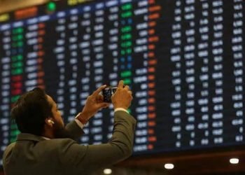 PSX cools from record rally, investors lock gains