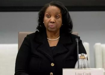 Trump moves to fire Fed governor over mortgage fraud claims