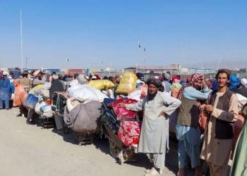 Pakistan issues fresh call for Afghans to leave