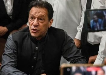 PTI leaders caught in crossfire of Imran’s confrontation strategy