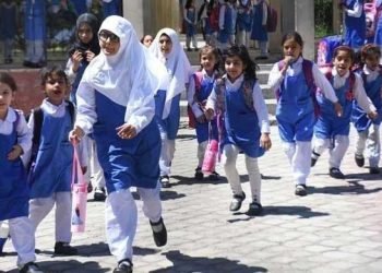 Karachi schools to remain closed tomorrow after torrential rains
