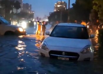 Sindh CM announces public holiday in Karachi tomorrow