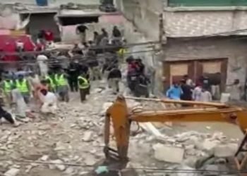 Karachi building collapse leaves several injured, two rescued from rubble