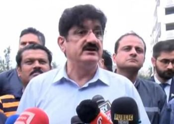Sindh CM slams Karachiites for leaving homes despite public holiday amid heavy rains
