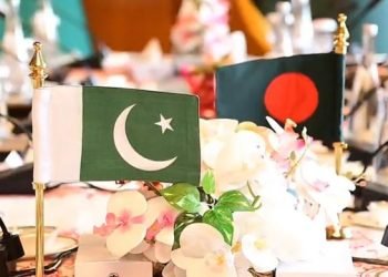 Pakistan, Bangladesh reaffirm resolve to strengthen bilateral ties