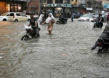 Karachi warned of possible urban flooding after fresh rain alert
