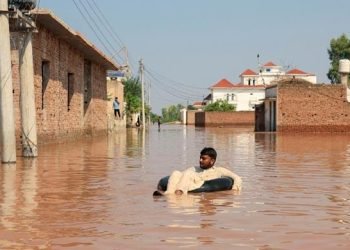 Sindh preparing to deal with threat of ‘super flood’, says irrigation minister