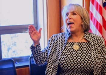 Appeals court blocks New Mexico’s 7-day waiting period for gun purchases, saying it violates 2nd Amendment