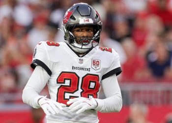 Shilo Sanders may end up with Bucs despite punchy preseason finale: report