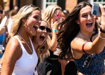 Southern sorority girls put through ‘psychological warfare’ in cutthroat Bama Rush recruitment: coach