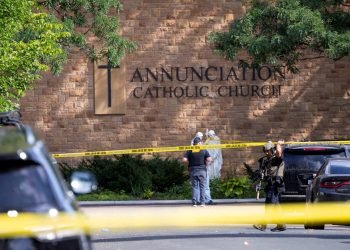 Gunman who opened fire on Catholic school Mass identified and more top headlines