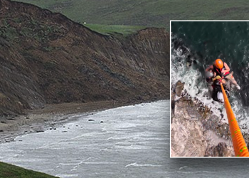 Hikers rescued by helicopter from remote beach after rising tides cut off their only way out