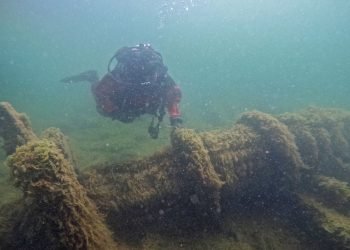 Wisconsin boater stumbles on long-lost shipwreck in Lake Michigan