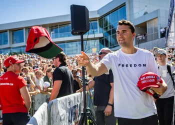 Lawmakers call to remove Charlie Kirk assassination videos