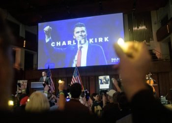 Democratic senator calls internet an ‘accelerant’ driving extremism after Kirk killing