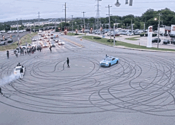 ‘Nobody’s in control’ as chaotic street takeovers terrorize cities across US: crime expert