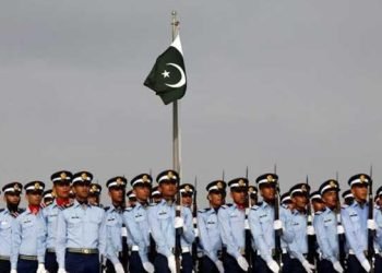 President, PM, military top brass pay glowing tribute to martyrs on 60th Defence Day