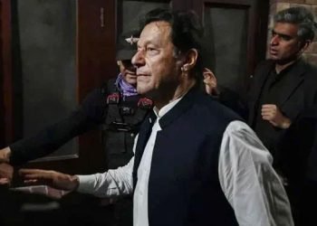 Imran Khan refuses to name who runs his social-media accounts, says ‘they would be kidnapped’