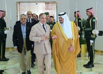 PM Shehbaz Sharif departs for London after concluding Saudi Arabia visit