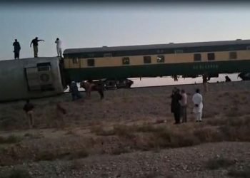 Jaffar Express derails in Mastung’s Dasht area after explosion on track