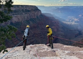 Colorado man dies after car drives over rim of Grand Canyon National Park