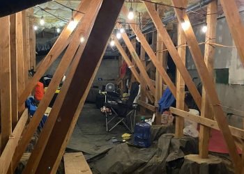 Oregon condo residents make unsettling discovery after hearing ‘strange noises’ in crawl space