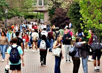 OnlyFans boom on college campuses sparks concern as more students turn to platform for fast cash