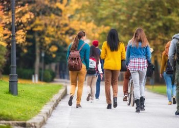 Catholic group gives 30,000 copies of The Gospels to college students on 100+ campuses nationwide