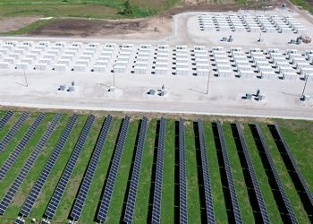 Wisconsin unveils historic solar farm with battery storage for round-the-clock power