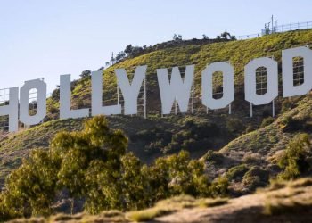 Veteran film critic Richard Roeper says Hollywood suffers from lack of originality, fear of offending