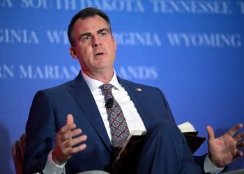 Oklahoma Gov. Stitt, ICE bust 120 illegal immigrants in highway crackdown, slams Biden border failures