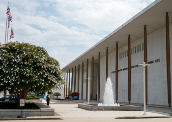 Kennedy Center board member says families are ‘welcome’ again as gala breaks fundraising records