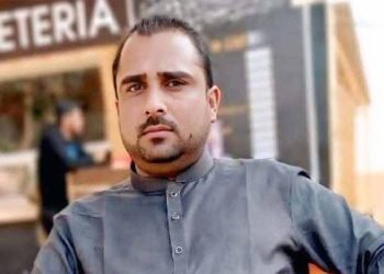 Journalist Tufail Rind shot dead in Ghotki while taking children to school